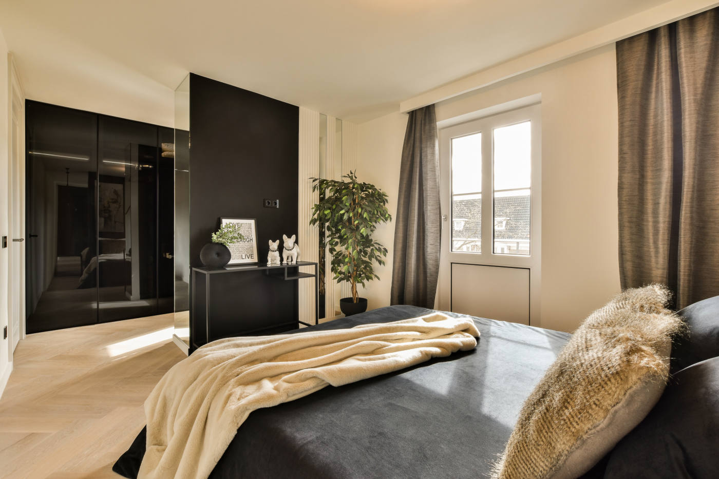 Квартира, 2024 м², 1 929 393$ — FAKTOR